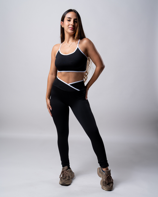 Conjunto Legguins Cruzado + Top Deportivo Tiras